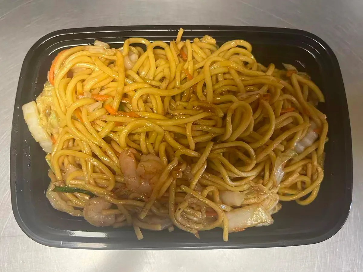 Soft noodles with shrimp and veggies at Orient Chef, a Asian Restaurant in Davie