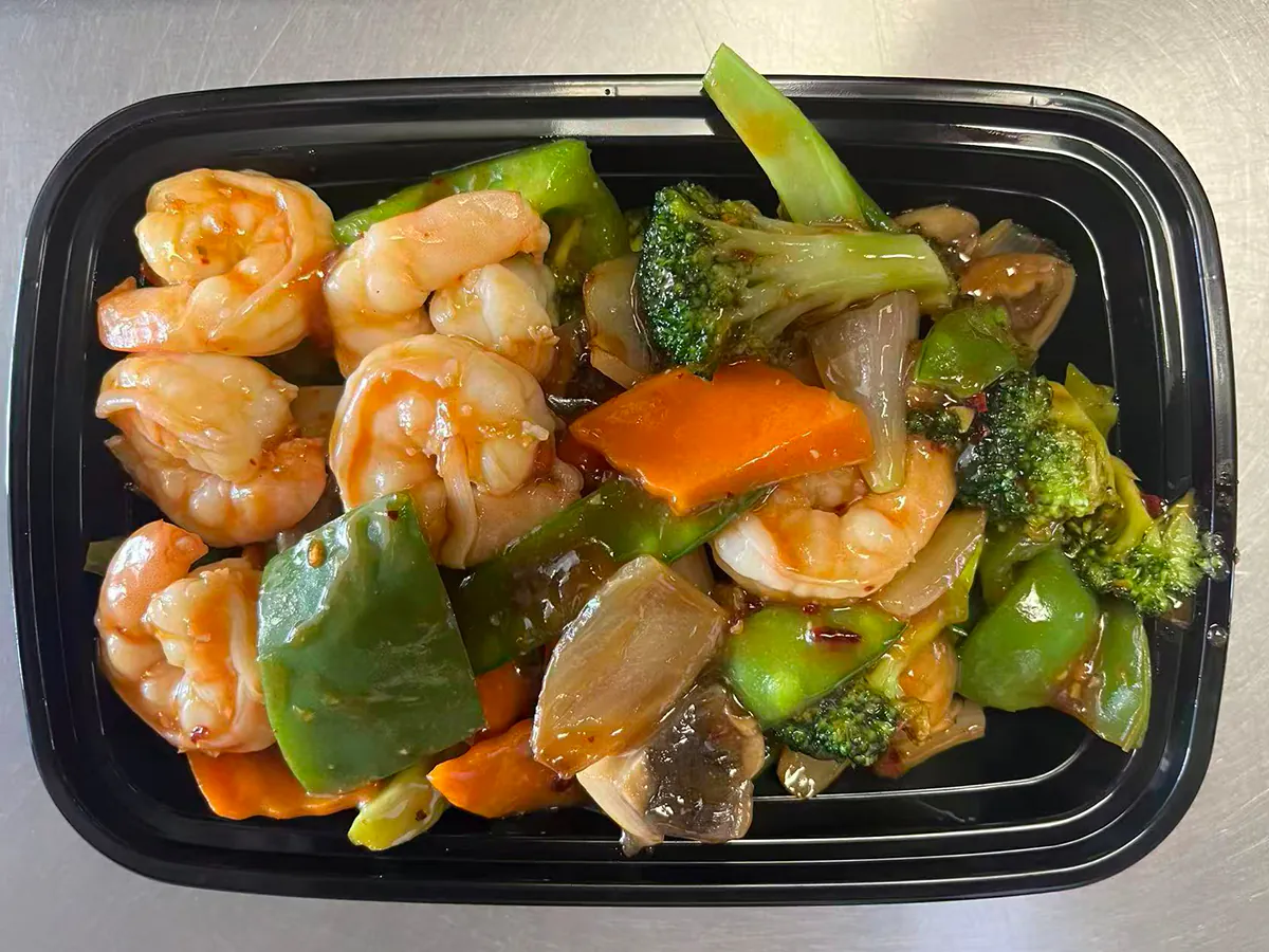 Shrimp stir-fried with peppers, broccoli, mushrooms at Orient Chef, a Asian Restaurant in Davie